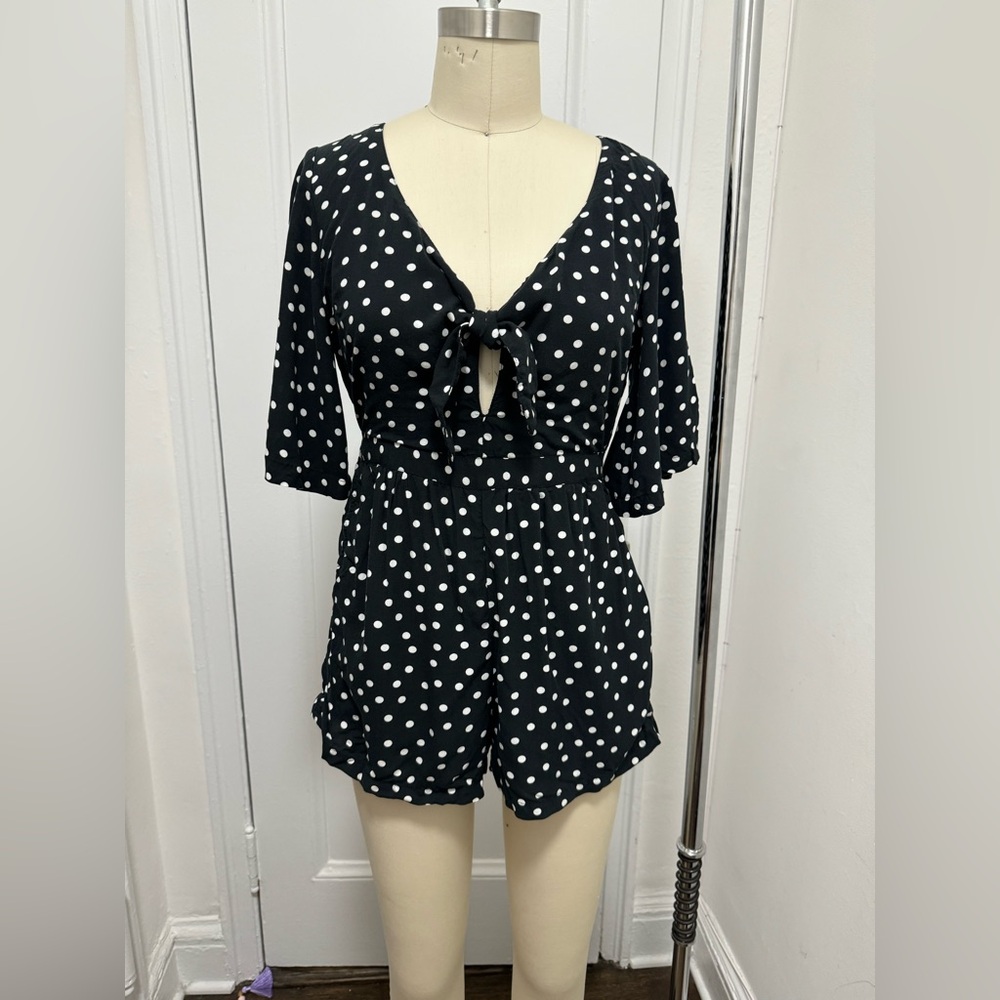 ABERCROMBIE & FITCH Petite Polka Dotted Romper